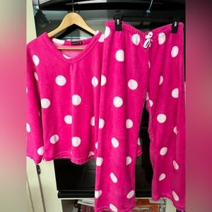 🛍️Unbearably Cute- Pink and White Polka Dot Ladies Pajama Set